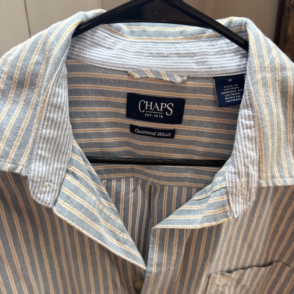 Vintage feel CHAPS Button Down Shirt - Picture 3 of 6